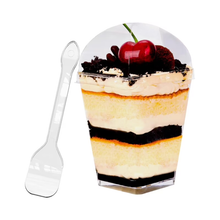 Load image into Gallery viewer, 5oz Plastic Dessert Cups with Lids and Spoons
